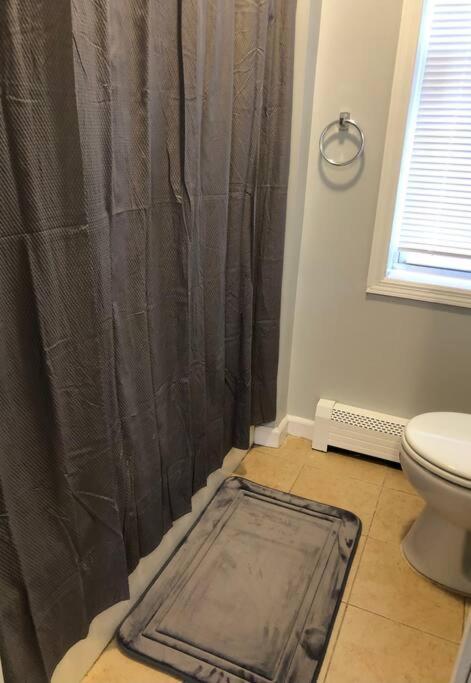 Private 2-Bedroom With Free Parking And Direct Bus To Nyc Manhattan Only 2 Blocks Away Linden Exteriör bild