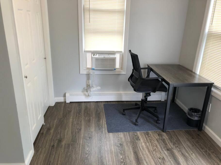 Private 2-Bedroom With Free Parking And Direct Bus To Nyc Manhattan Only 2 Blocks Away Linden Exteriör bild